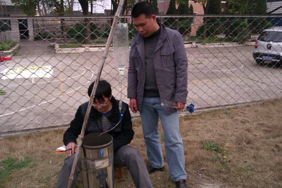 自记雨量计注水试验